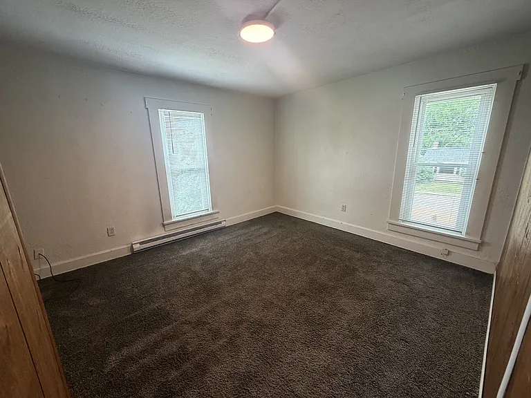 832 1/2 Rush Ave — Photo 8