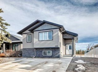 5032 SE 59th St, Innisfail, AB T4G1R8