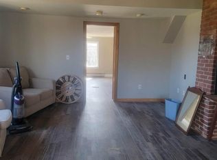 32 Main St #2, Raymond, NH 03077