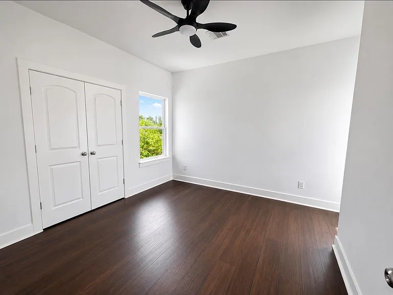 7938 Angus St — Photo 13