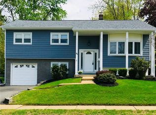 48 Onondaga St, Old Bridge, NJ 08857