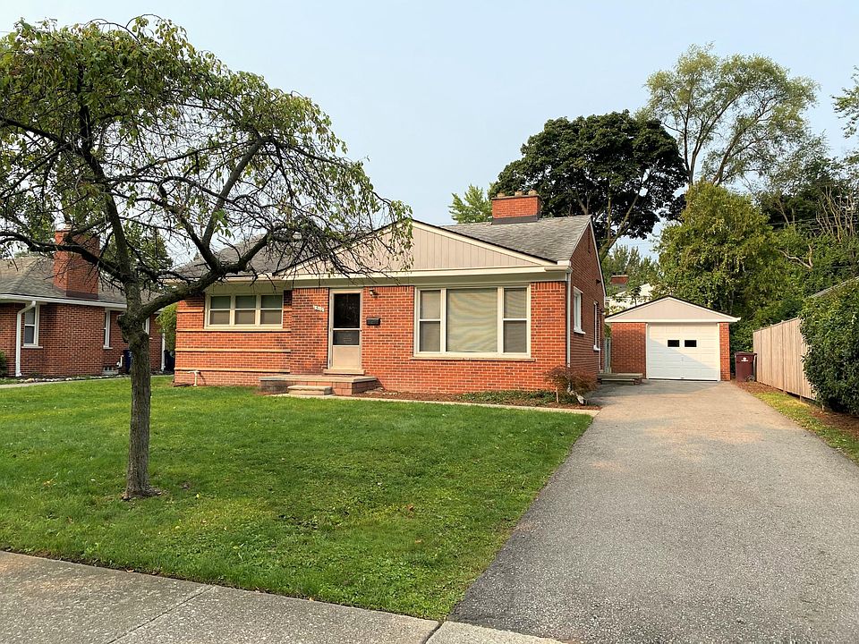 1st image of 1510 Woodland Dr