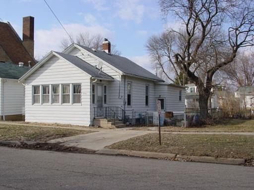 1st image of 710 W Jefferson St