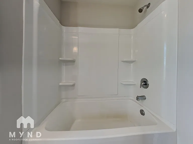 8645 River Ridge Dr — Photo 16