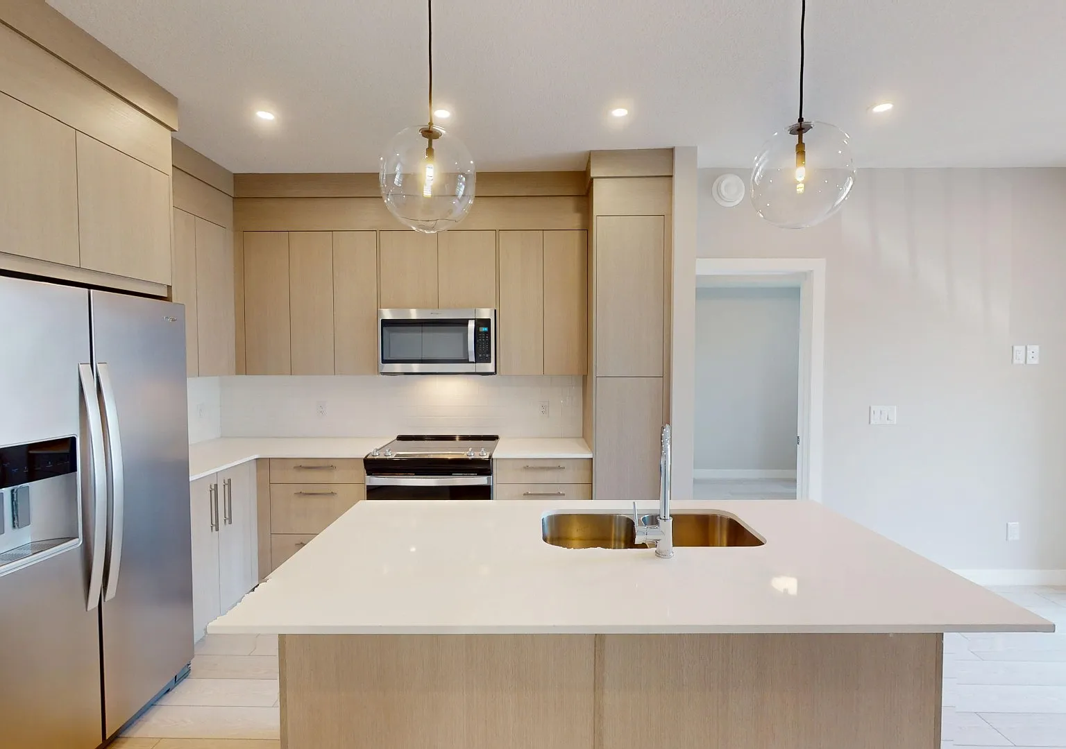 2206 - 265 Wolf Willow Blvd Se — Photo 1