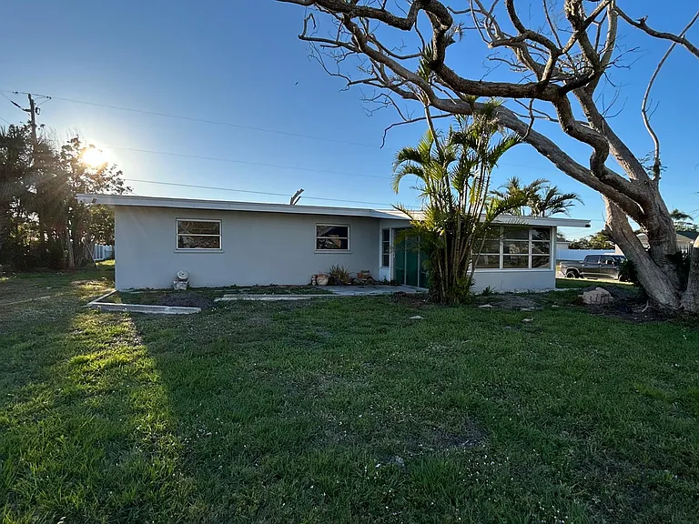 368 Tihami Rd — Photo 9