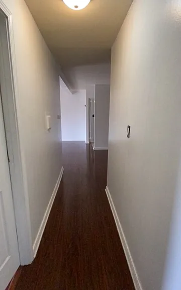 1175 Valley Ln #303 — Photo 2