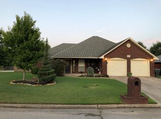 1602 Southern Hills Dr, Ardmore, OK 73401
