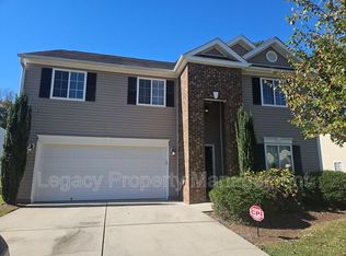 312 Walnut Crossing Dr, Whitsett, NC 27377