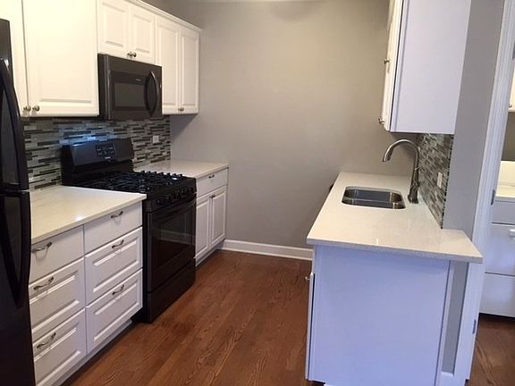 4th image of 15 Iliad Dr
