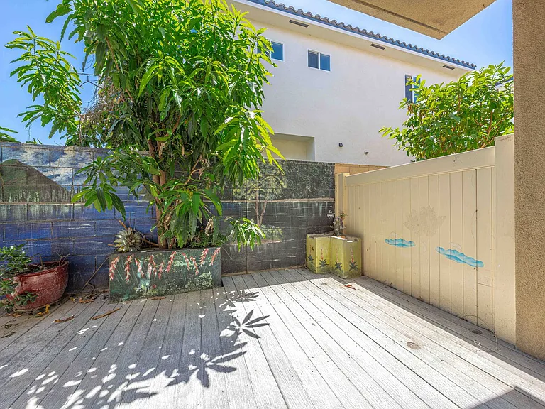 10208 Jasmine Ct — Photo 28