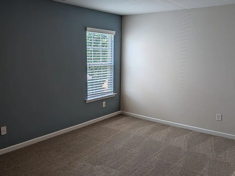 2428 Averon Dr — Photo 10