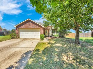 700 White Fields Way, Arlington, TX 76002