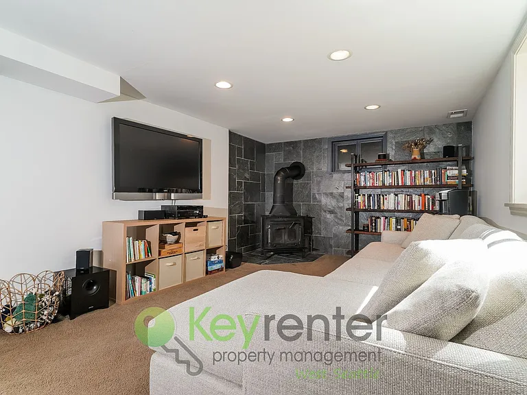 4011 48th Ave SW — Photo 19
