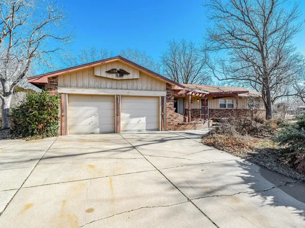 424 S Summitlawn St, Wichita, KS 67209