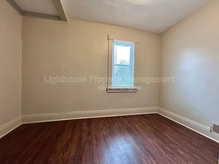 1126 Holt St — Photo 19