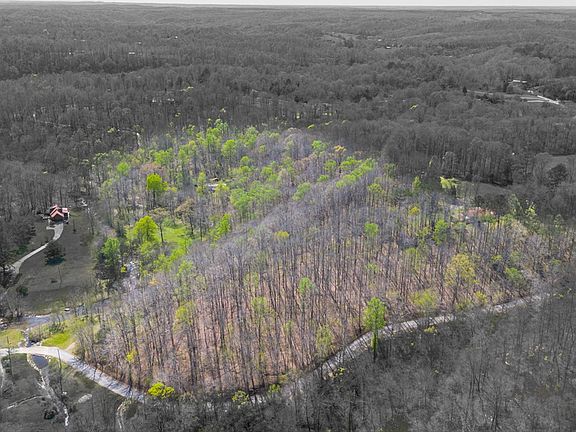 3rd image of 348 Spring Creek Rd