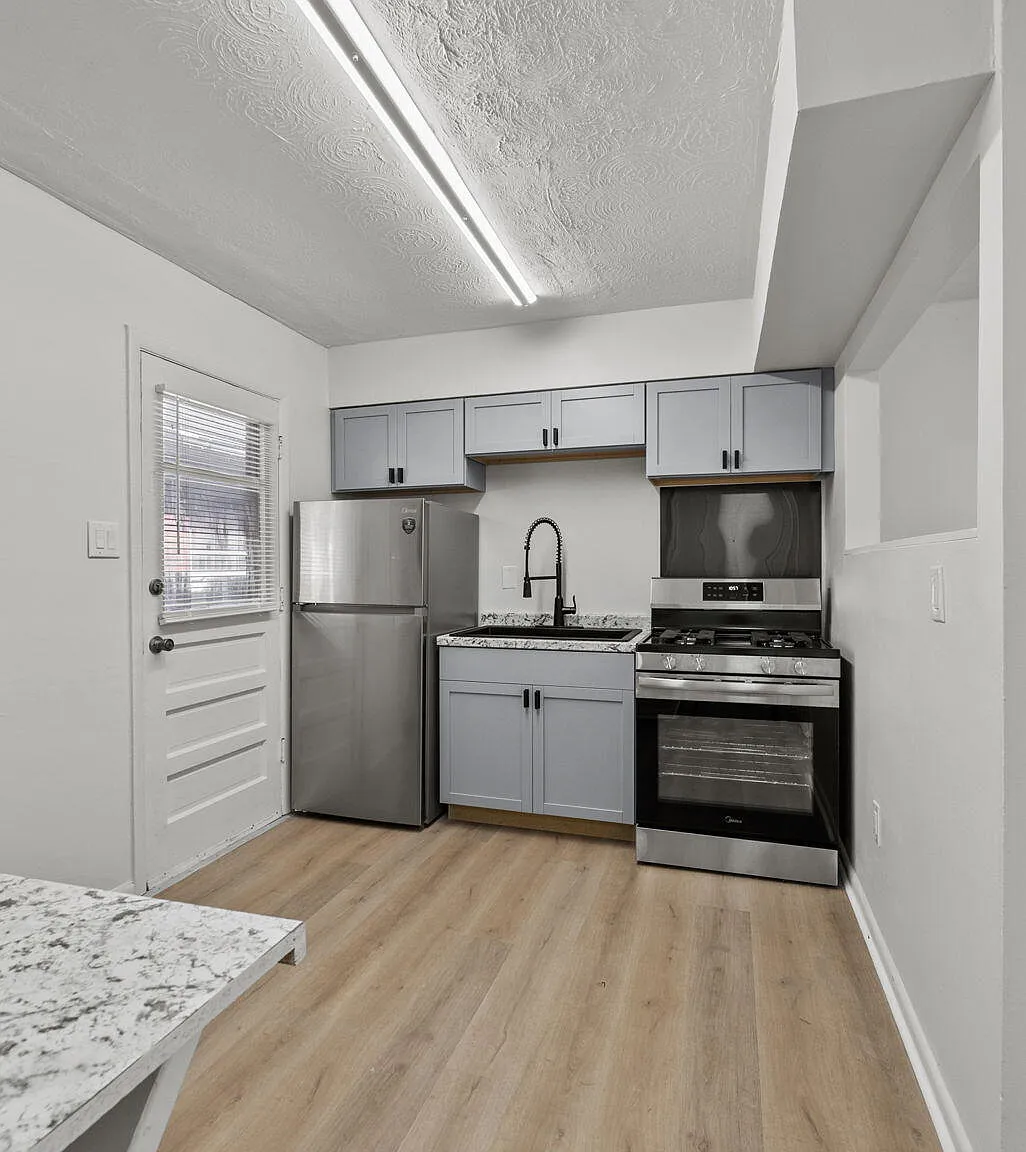 1 bed, 1.0 bath, 505 sqft, $895 — Photo 4