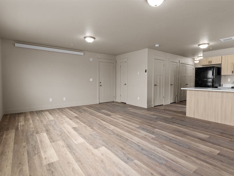 1st image of 3573 Colt Cir #8