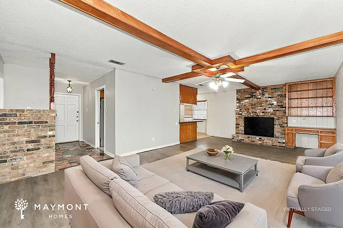 3 bed, 2.0 bath, 1668 sqft, $2,025 — Photo 4
