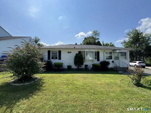 879 Congress Avenue, Waterbury, CT 06708