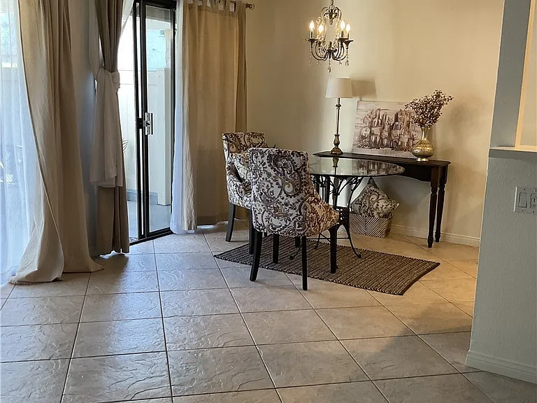 1141 Landsburn Cir — Photo 7