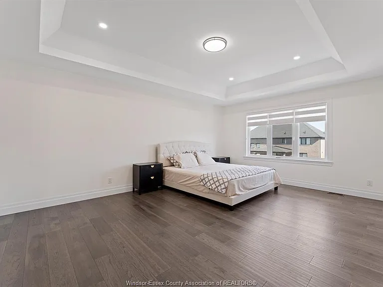 601 Holburn St — Photo 20