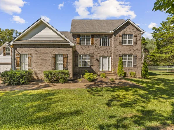 4005 Dell Dr, Mount Juliet, TN 37122