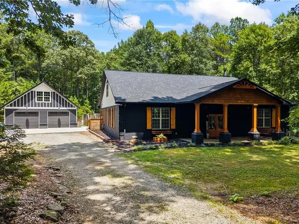 659 Hood Rd, Newnan, GA 30263