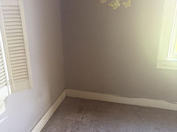4th image of 15095 Wood Rd