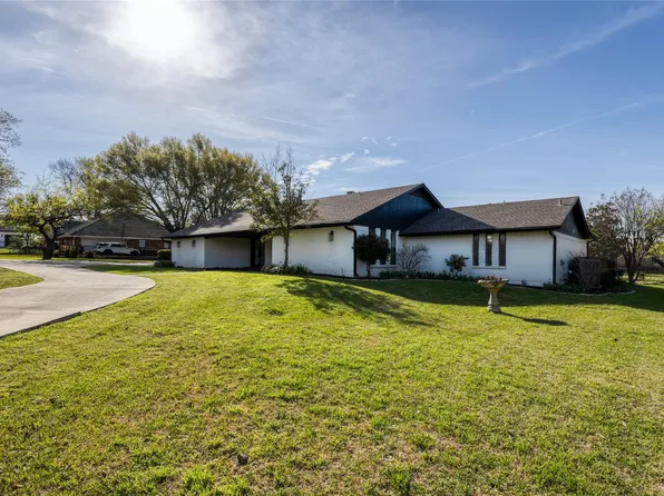 7520 Hewitt St, Fort Worth, TX 76182