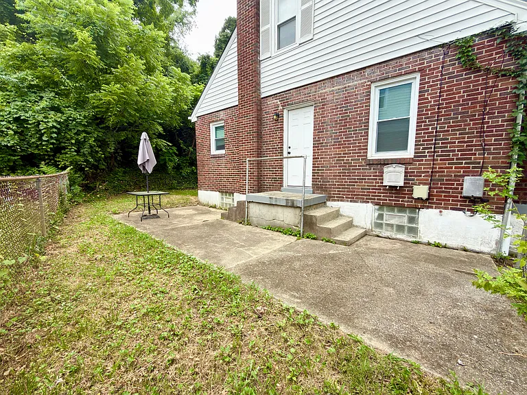 1708 Hunt Rd — Photo 16