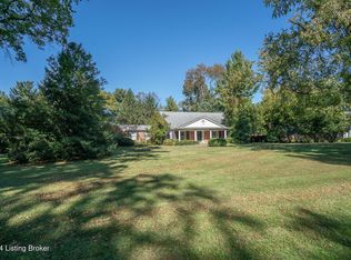 5011 Dunvegan Rd, Louisville, KY 40222