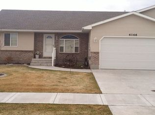 4146 E Fairview Dr, Ammon, ID 83406