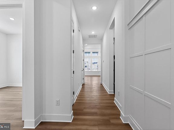 2nd image of 34468 Spinnaker Way