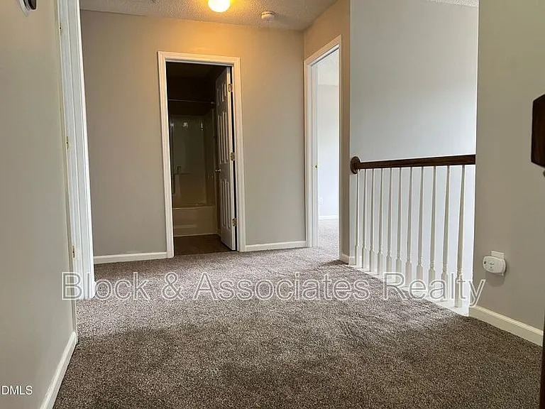 5013 Marathon Ln — Photo 39