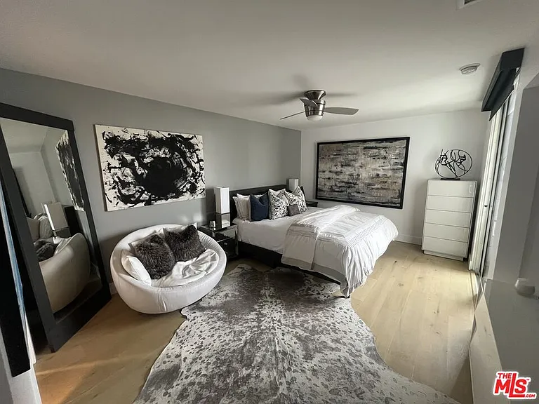 723 Palisades Beach Rd #211 — Photo 11