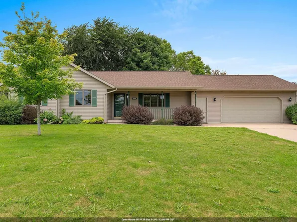 1525 Parkview Dr, New London, WI 54961