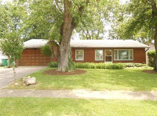 551 Maple Ln, Mooresville, IN