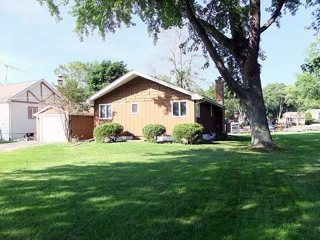 1st image of 40445 N Bluff Dr
