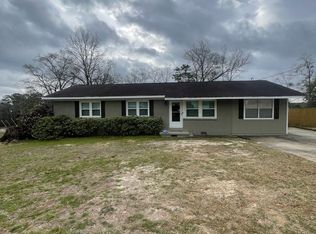261 Fairwood Cir, Ozark, AL 36360