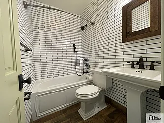 Rented by PadRabbit LLC