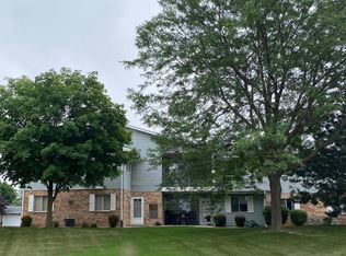 1123 Sunnyslope Dr, Racine, WI 53406