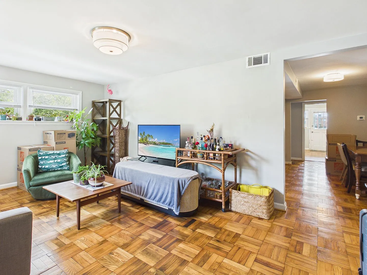 2 bed, 1.0 bath, 830 sqft, $1,799 — Photo 3