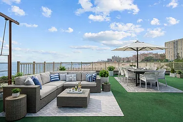 286 Corbin Place #1D image 1 of 10