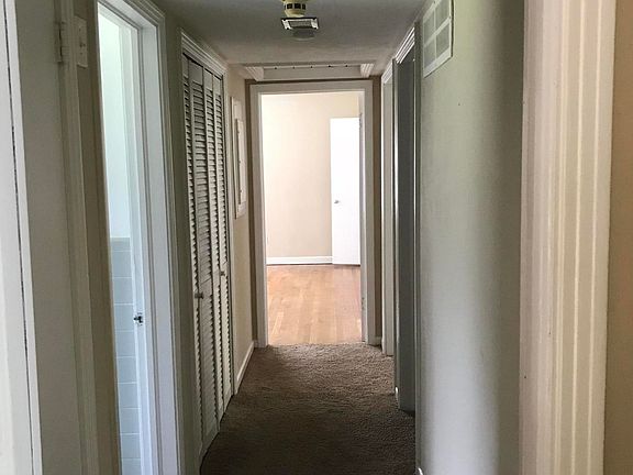 2nd image of 1220 Lorento St