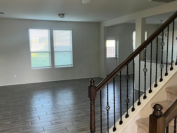 2nd image of 253 La Dera Dr