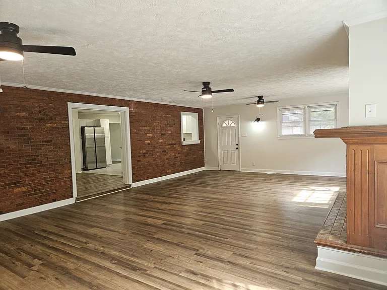 853 Shannon Dr — Photo 11
