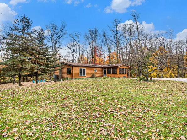 2107 E 850 N, La Porte, IN 46350