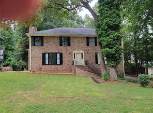 9015 Carroll Manor Dr, Sandy Springs, GA 30350
